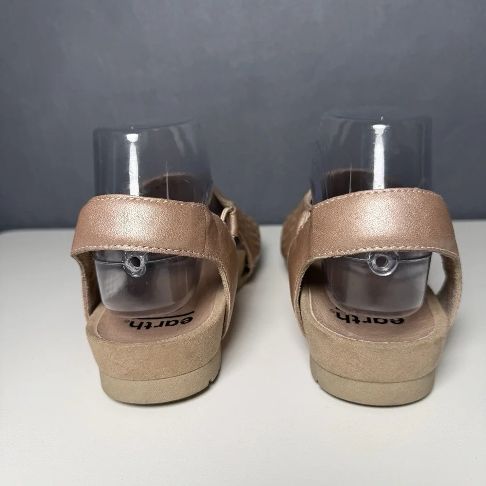 Earth Brand Rose Gold Ankle Strap Leather Sandals Women's Size 8.5M